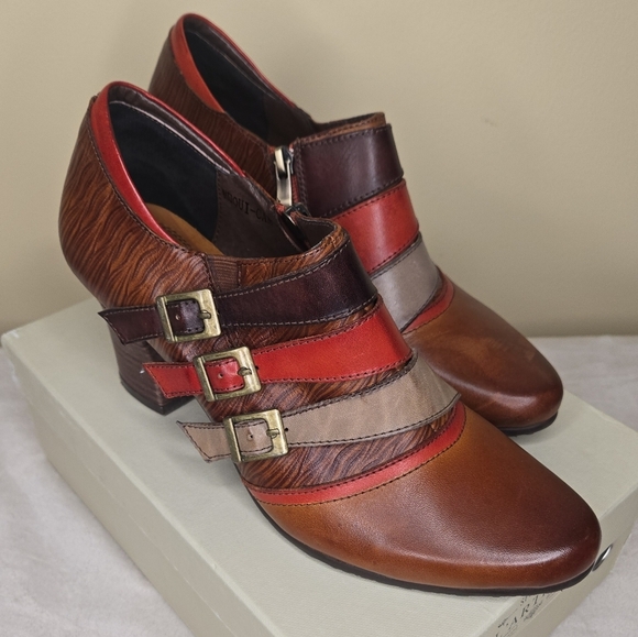 L'Artiste by Spring Step Zip Up Ankle Boots Muqui-Cam 40 (US 9) - Picture 1 of 12